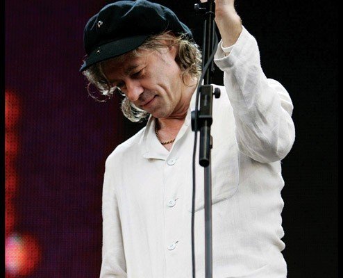 Tutto è pronto, questa settimana da mercoledì 28 maggio, parte la 17a edizione dell’Acoustic Guitar Meeting: artisti e liutai in arrivo e special guest Bob Geldof!