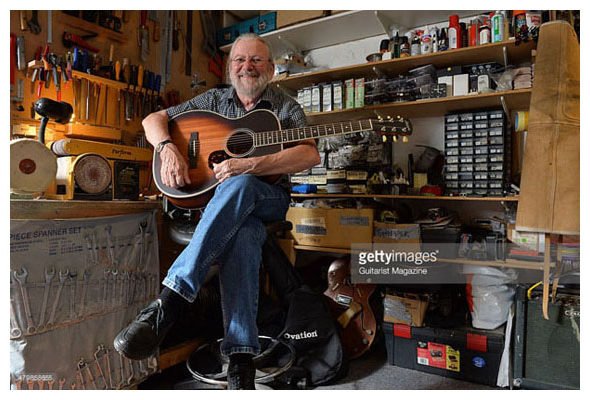 Jean Larrivée all’Acoustic Guitar Village di Cremona! – Una lunga lista di eventi sui palchi live – Incontri e conferenze nell’area dedicata dell’AGV
